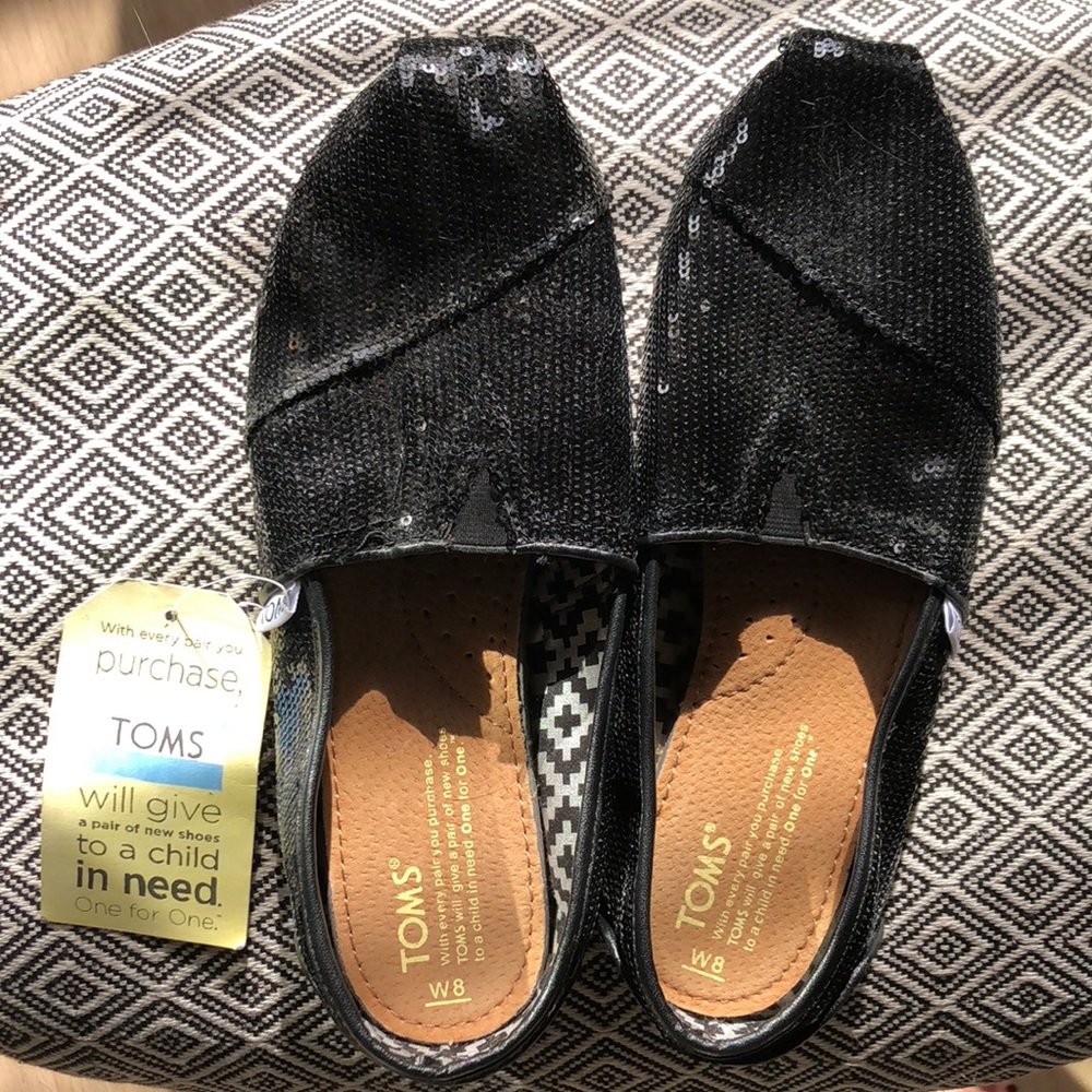 NWT TOMS Black Sequin Shoes